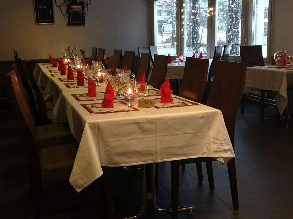 Hotelli Ravintola Tiilikka Rautavaara 외부 사진